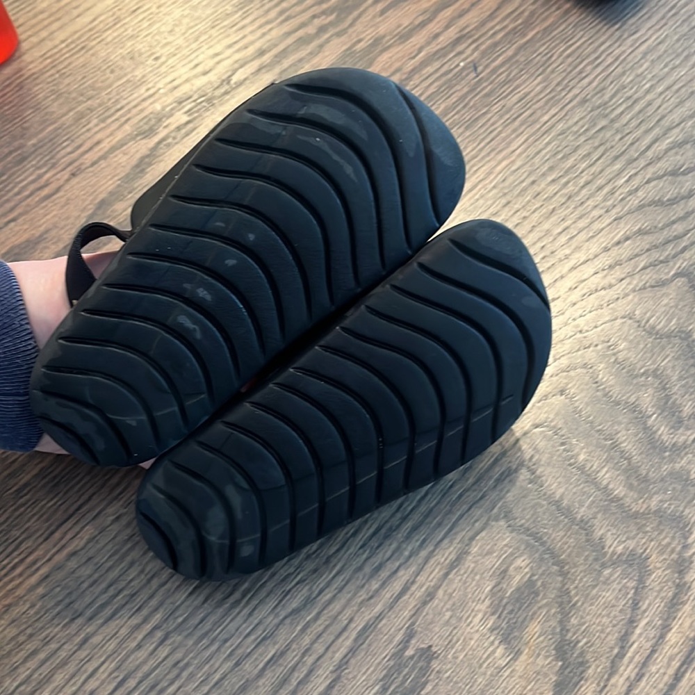 Nike Sandals - Picture 3 of 4